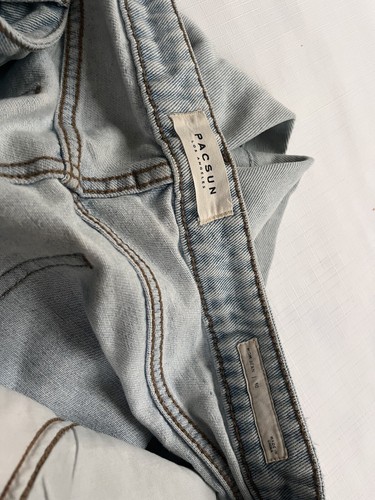Levi’s 550 Regular Fit Vintage Jeans Boy Size 10 Reg Straight Leg Jeans - Picture 3 of 5