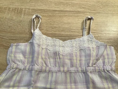 H&M Träger-Top, Flieder Kariert, Gr 134, Spitzeneinsatz, wie NEU - Bild 2 von 6
