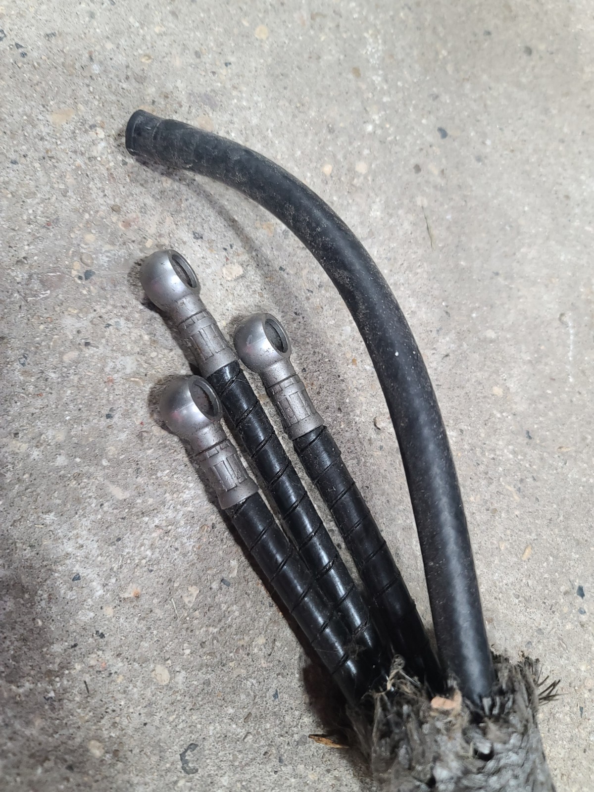 Ferrari 360 F1 Hydraulic Lines Incomplete