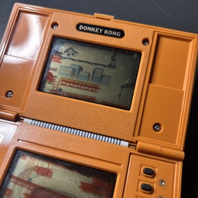 Game and Watch Nintendo Donkey Kong 1982 Multi Screen DK-52