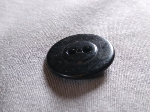 1 Vintage Colt #24 Amherst Black Plastic Button Free US Shipping. - Picture 9 of 12