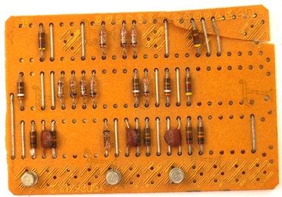 Perfboard Prototype (Cracked Variant, DMP370891EC114262)