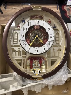 Seiko’s Melodies in Motion Clock Swarovski Crystals SPECIAL COLLECTOR’S EDITION