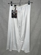 Vintage Vanity Fair Half Slip Women Small 28 White Nylon Lace Trim 11711 USA