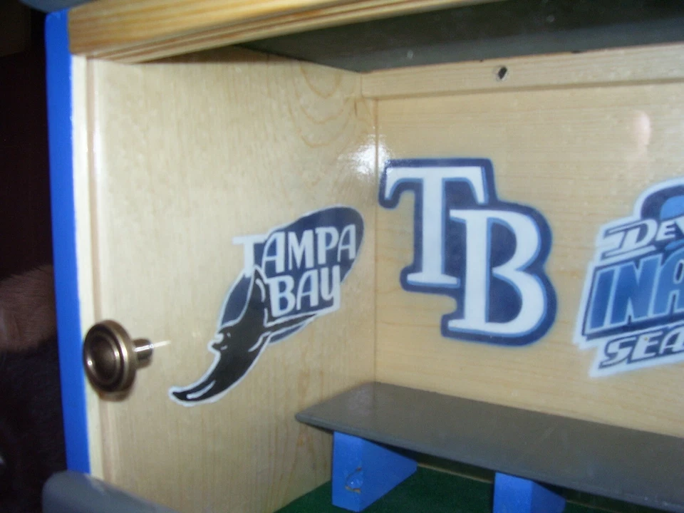 Tampa Bay Rays Bobble heads  display case 6 logos sliding doors & felt floor - Image 3 of 4
