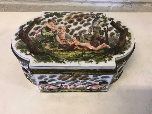 Vintage Antique Capodimonte or Ginori Dresser Box Cherubs Satyr Women Decoration