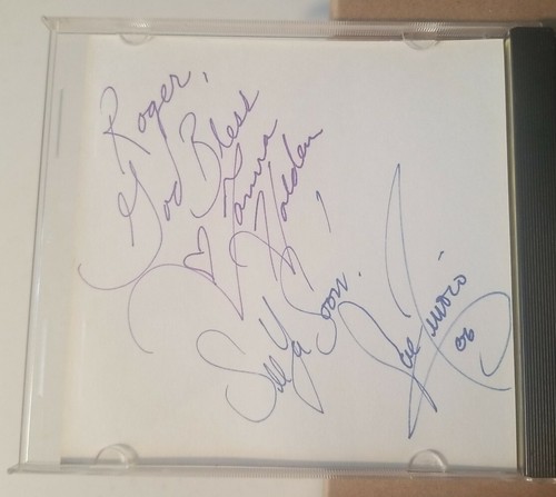 In His Name By Joe Tinoco & Tamra Holden CD 2004 Gospel Music AUTOGRAPHED - Picture 3 of 3