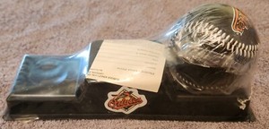 VTG 1995 CAL RIPKEN ORIOLES BLACK BASEBALL AND DISPLAY FROM BURGER KING