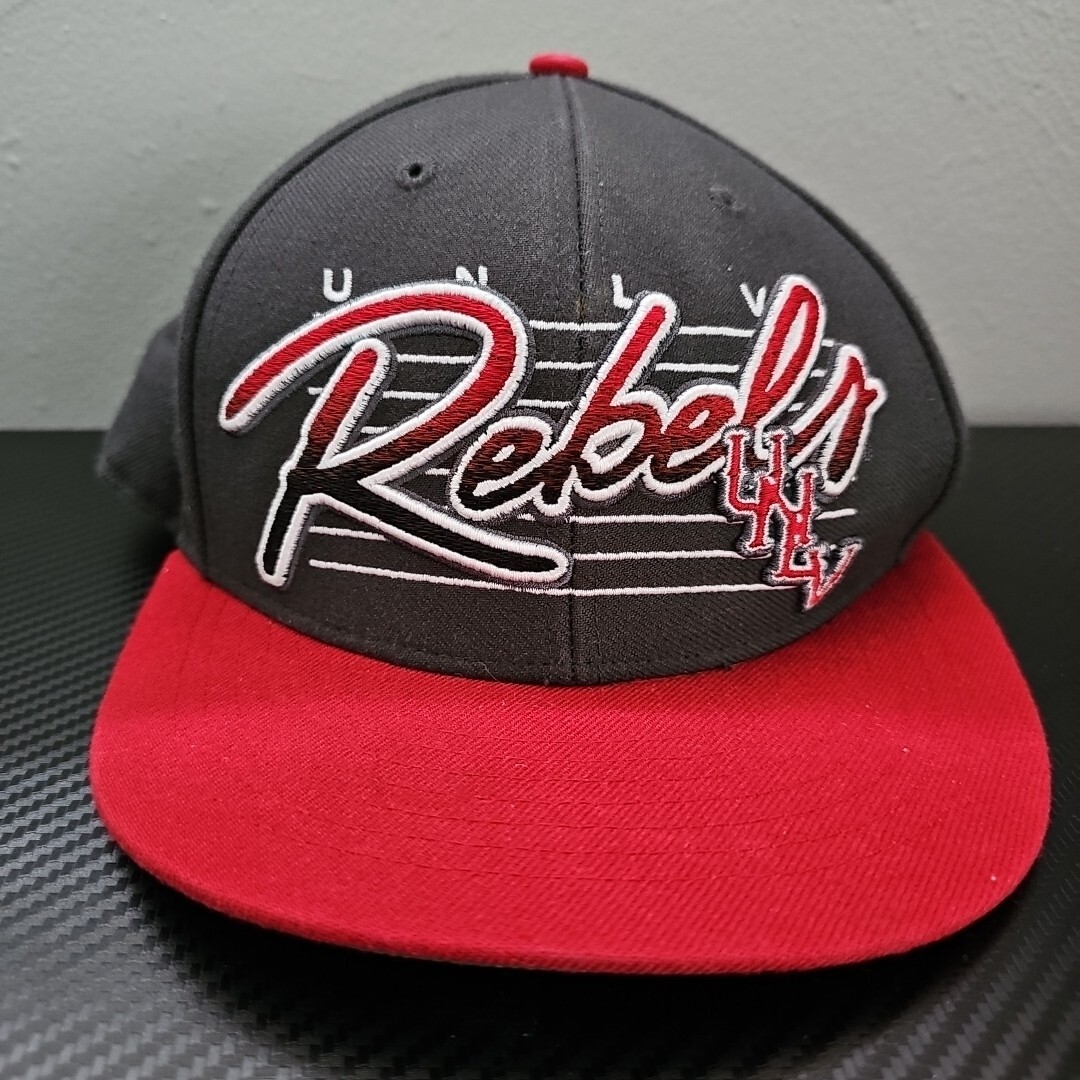 47 Brand UNLV Rebels Gray/Red/White Embroidered Flatbill