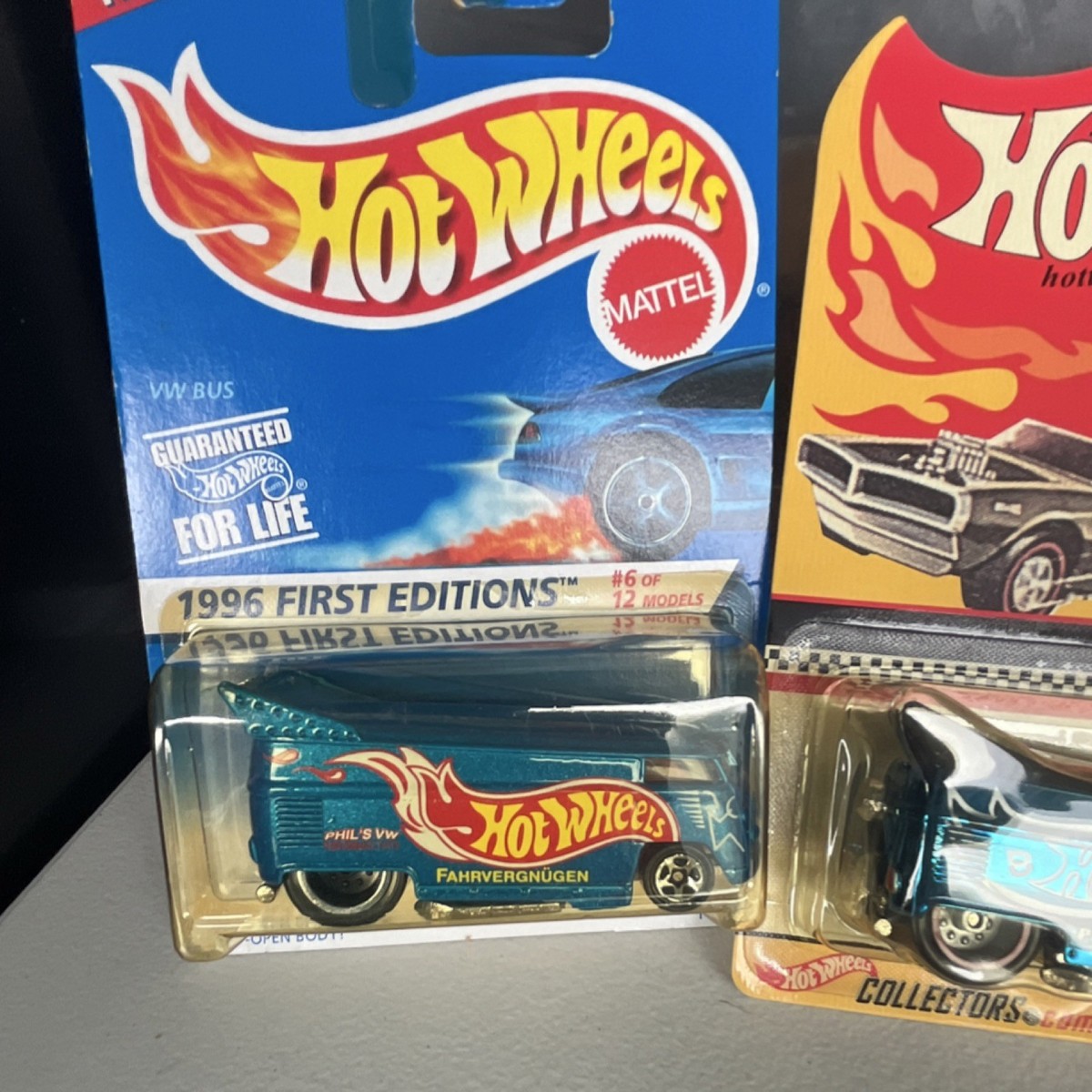 Hot Wheels VW Bus & Drag Truck 1:64 First Editions Classics 1996