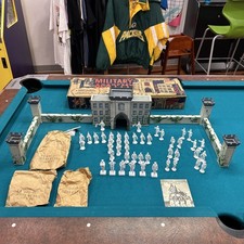 Marx 4714 Military Academy, Complete Set