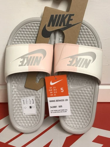 Nike Donna Benassi JDI 343881 005 UK 2.5 EU 35.5 US 5 Nuove Osso Chiaro