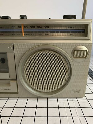 Vintage Hitachi TRK-5350H Stereo Portable Boombox Radio 70s 80s