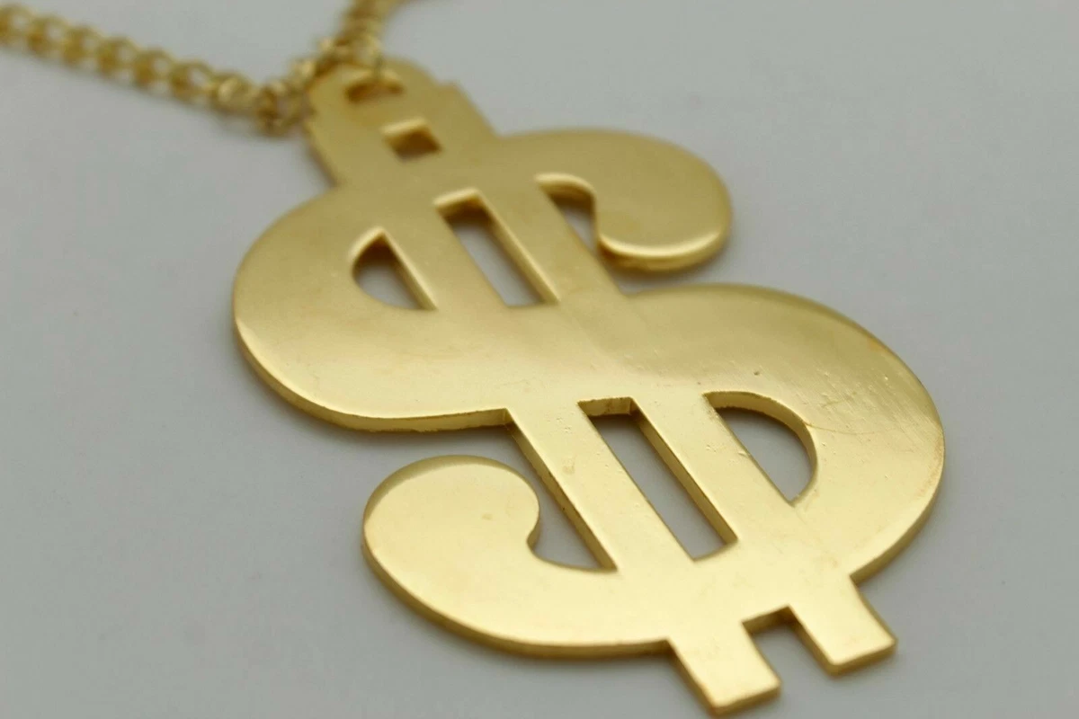 Chain dollars in gold shop