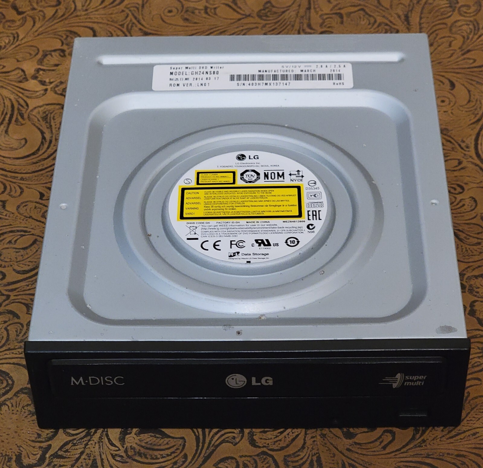 LG Super Multi DVD Writer GH24NSB0 SATA 24x DVD CD +/R & RW DL Drive M