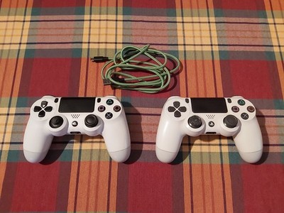 Set! 2 Original Sony PlayStation 4 Controller in Weiß Gamepad