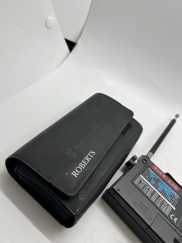 Roberts R101 Radio FM/MW/SW 9 Band Receiver Black Tested With Accessories - Picture 19 of 19