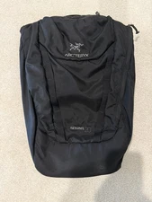 Arc'teryx Spear 20 Daypack Black Hiking Climbing Bag Backpack Arcteryx Great