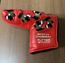 Scotty Cameron Putter head cover 2004 Scotty Dog Holiday, Pls check the photos.