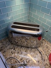 Grille-pain SMEG 4 tranches avec 6 préréglages et dégivrage (tsf02seu) inox européen