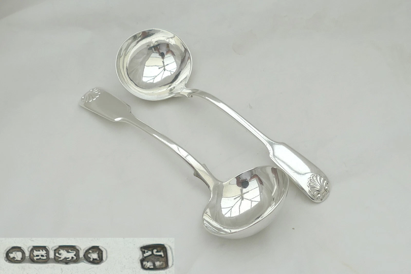 RARE PAIR VICTORIAN HM STERLING SILVER FIDDLE & SHELL SAUCE LADLES 1852