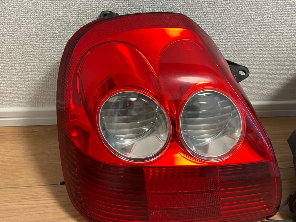 Toyota Genuine MR-2 Spyder 01-06 Tail Light Lamp Unit Left Right Pair OEM JDM - Image 2 of 4