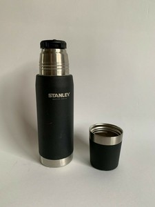 stanley master vacuum bottle 25 oz