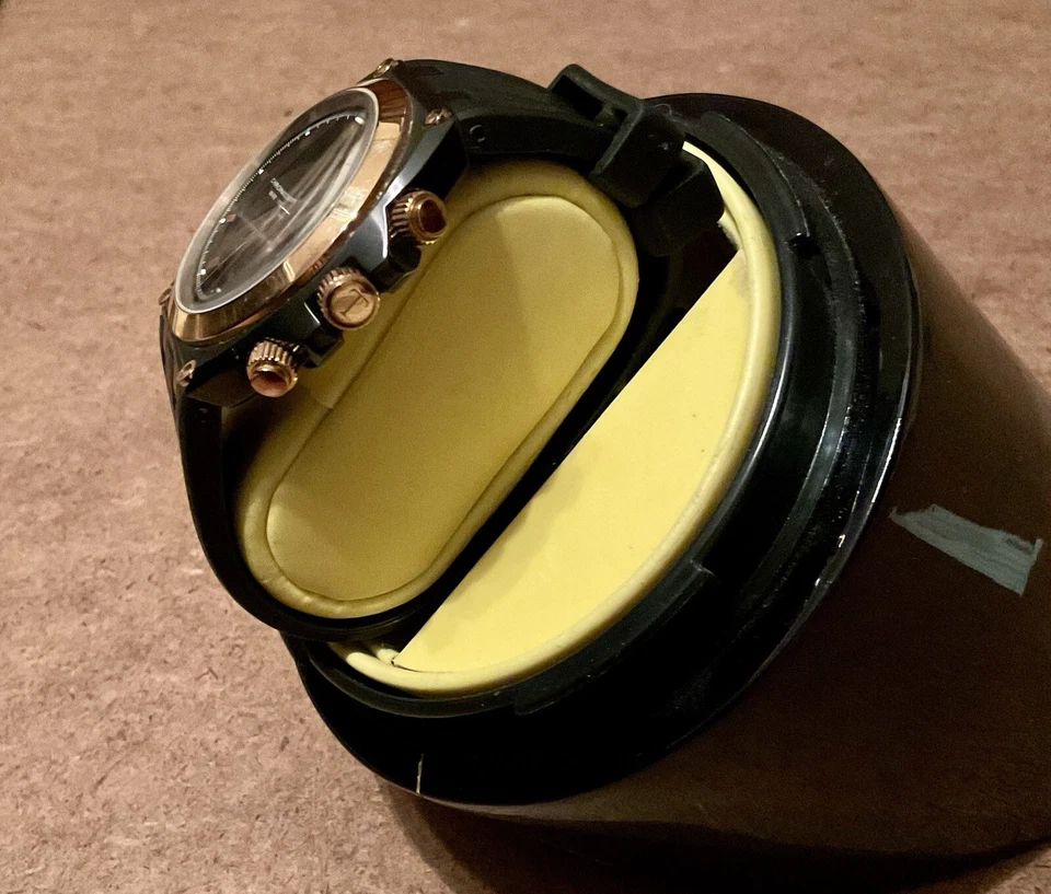 Reloj cronógrafo TAYROC 42mm todo inoxidable negro/dorado para hombre funciona muy bien Foto 3 de 4