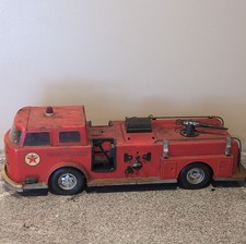 Texaco Vintage Tin Fire Chief Fire Truck Toy Vehicle for Ages 8-11 Years