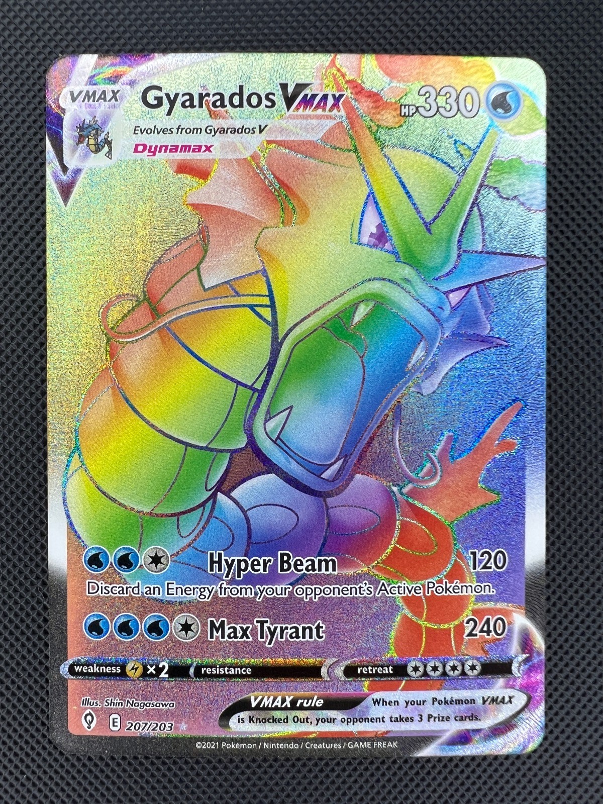 Gyarados VMAX Evolving Skies Rainbow Rare Pokemon NM 207/203