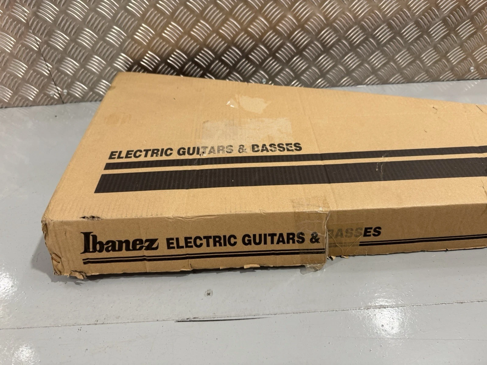 Ibanez GIO Series GRG131DX-BKF Electric Guitar Black Red New But Slight Damage 16