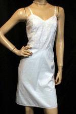 Sz 34 VTG 60s Full Dress Slip NYLON Curved Hem DEENA 70s White Lace Bodice