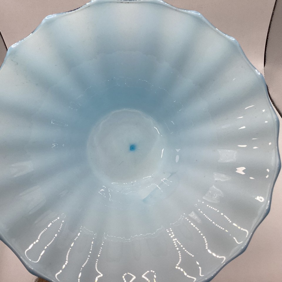 Glass Blue Vase With Ruffled Edges Unbranded Made In Italy (H2) NS