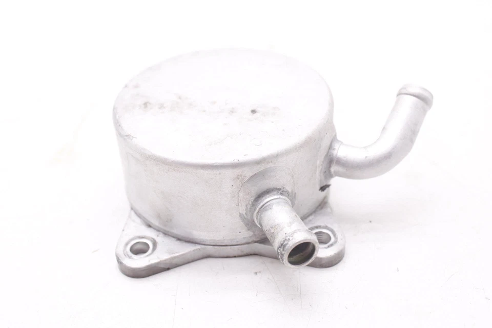 01 SUZUKI GSXR600 OEM ОХЛАДИТЕЛЬ МАСЛА ДВИГАТЕЛЯ 16600-35F10 - Изображение 3 из 4