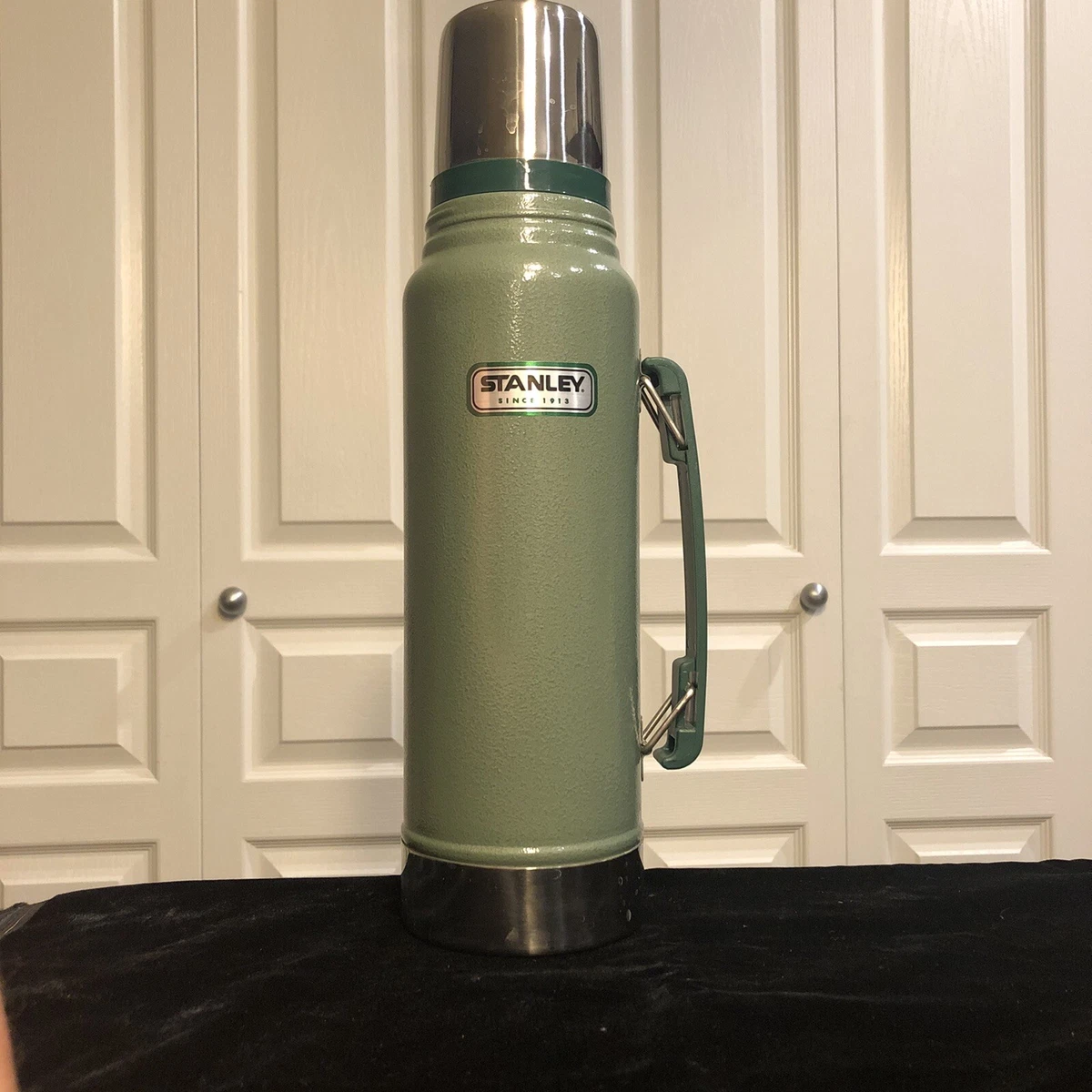 Stanley Thermos Built for Life Since 1913 Green 1.1qt with Cup