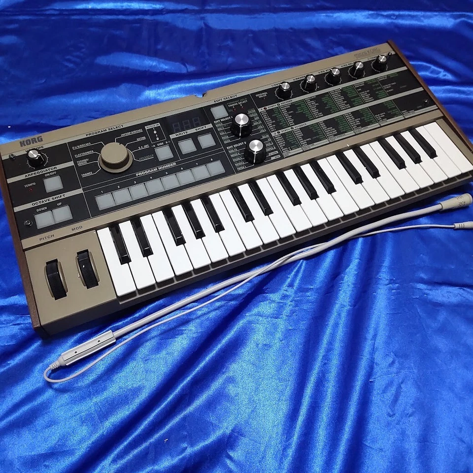 Korg microKorg 37-Key Analog Modeling Synthesizer with Vocoder Unused item - Image 3 of 4