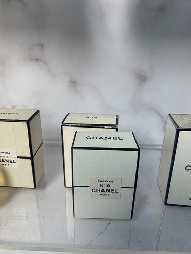 Rare Chanel No. 19 Parfum perfume 7.5ml 1/4 oz - 221122-A - Picture 10 of 21