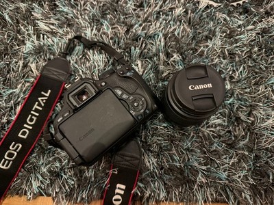 Canon EOS 600D / Rebel T3i 18.0 MP SLR-Digitalkamera - Schwarz Ki/ EF-S 18-55mm
