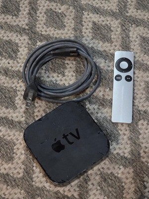Apple TV (3rd Generation) 8GB Digital HD Media Streamer