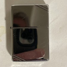 Zippo Chrom Benzinfeuerzeug minimalistisches Design nagelneu nie benutzt ungezündet