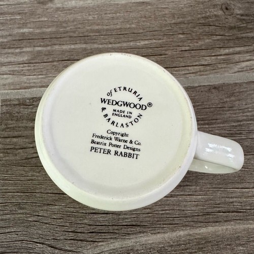 Set asilo nido Peter Rabbit di Wedgewood 3 pezzi, ciotola, tazza e piatto - Foto 12 di 13