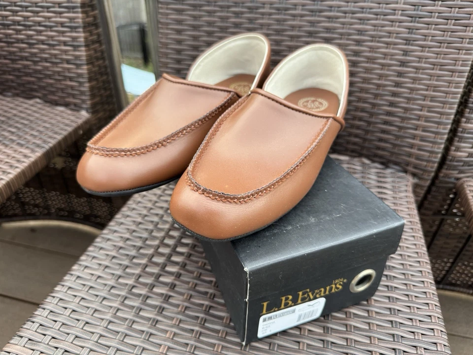 Мужские коричневые кожаные тапочки L B Evans Chicopee размер 9 М - Изображение 3 из 4