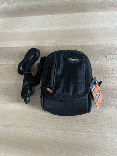 LOWEPRO Camera Bag Digital With Shoulder Strap Small Padded Compact NEW - Picture 2 of 8