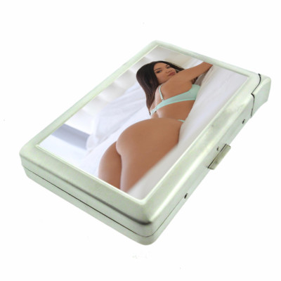 Latina Pin Up Girls D8 100's Size Cigarette Case with Built in Lighter Wallet