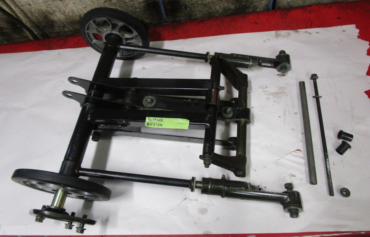 1996 Yamaha VMax 600 XT Snowmobile Suspension Rear Swing Pivot Arm