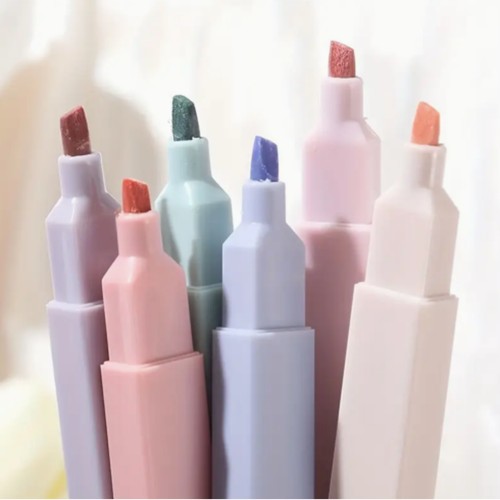 Colour Highlighter Pen Set, Soft Tip Fluorescent Markers with Fine Writing pens - Picture 4 of 5