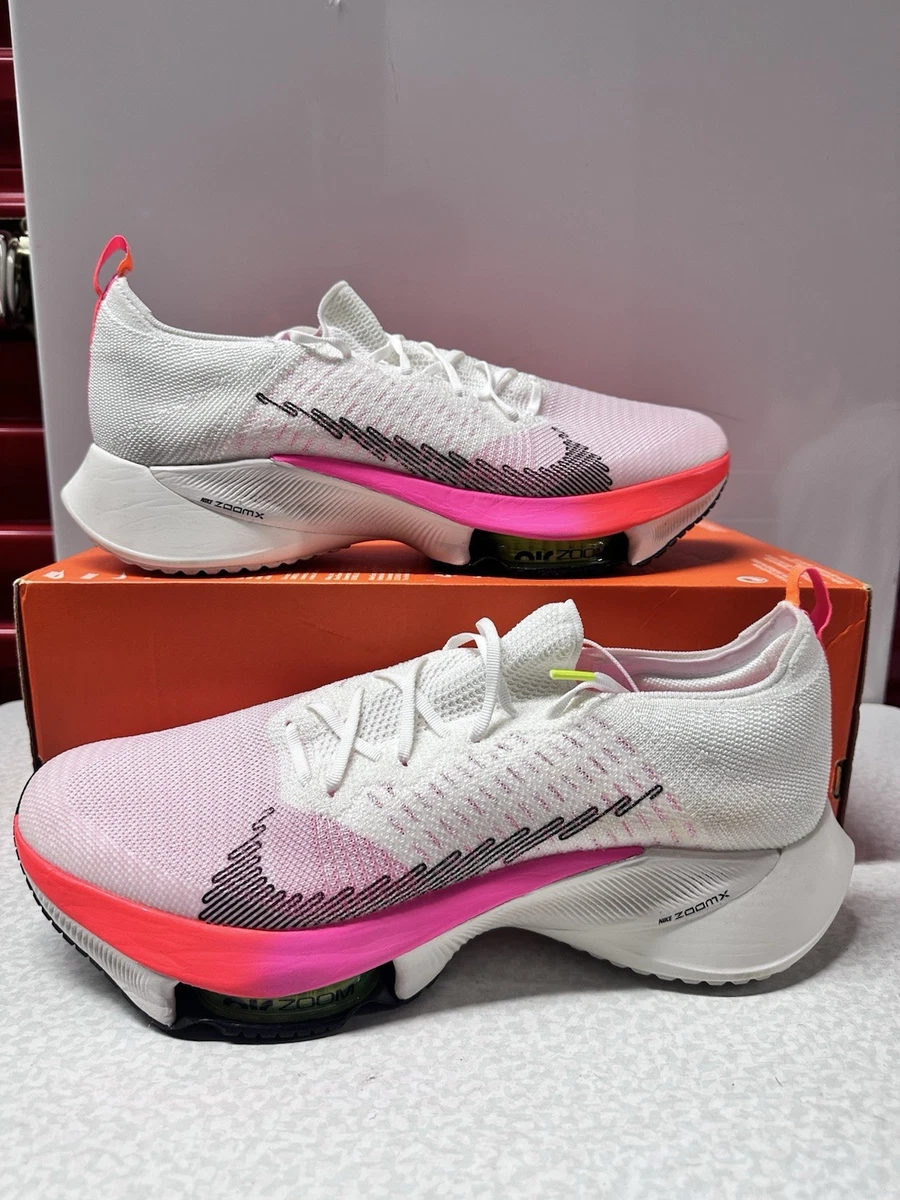 Preços baixos em Nike Air Zoom Tempo Next% Flyknit Wolf Grey Black