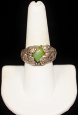 Sterling Silver Green Stone Ring SZ 8.5 FMD714