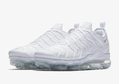 NWOB Size 9 - Nike Air VaporMax Plus White/White 924453-100