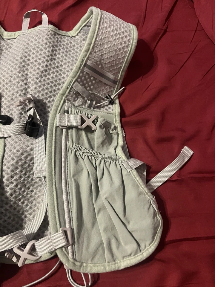 BECOJADDE 跑步背心保湿包 - 5L 轻量级 - 徒步旅行,步道 - 绿色 — 第 4/4 张图片